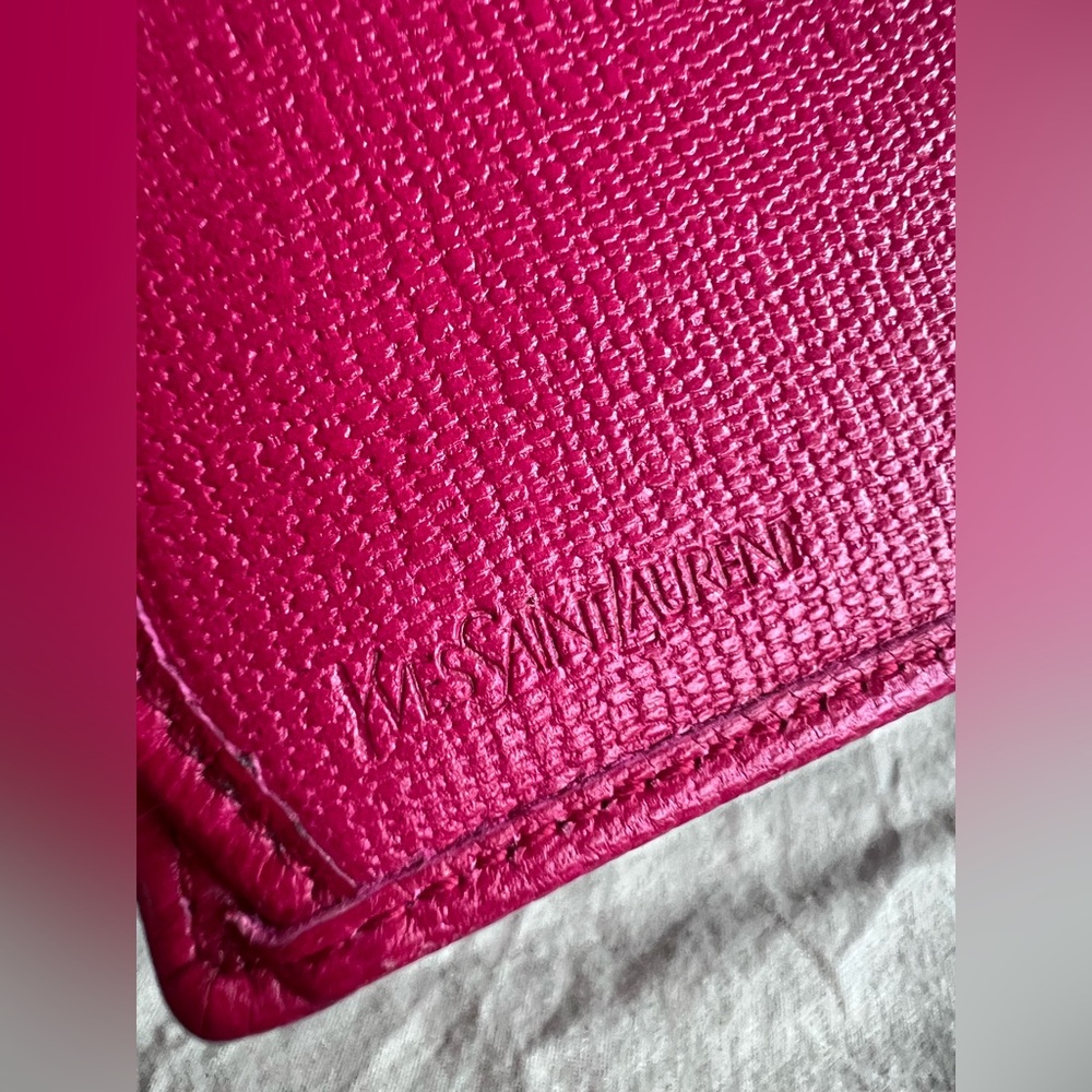 Saint Laurent Textured Calfskin Classic Y Ligne Continental Fuchsia Card Wallet - Picture 9 of 11